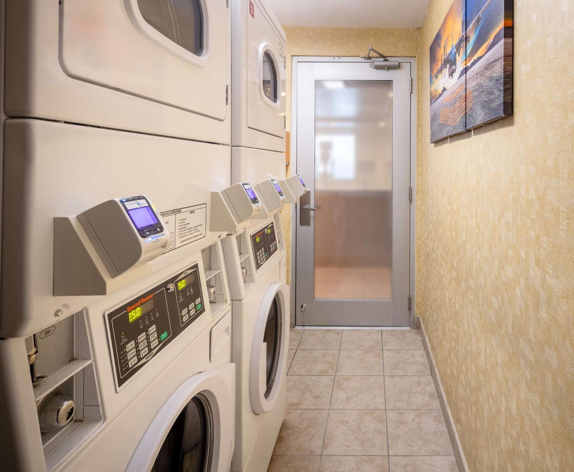 Hilton Garden Inn Queens/Jfk New York Dış mekan fotoğraf